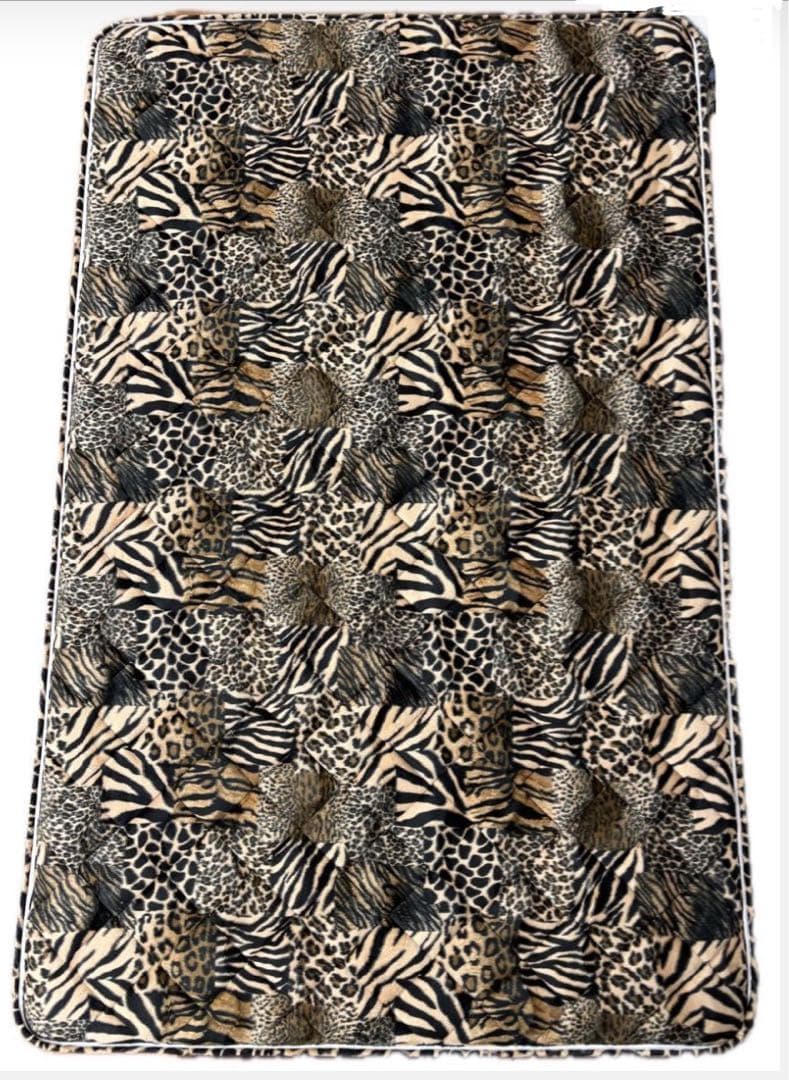 フランスベッド 豹柄(ヒョウ柄) ベッドマットレスM(日本製) 美品　送料込