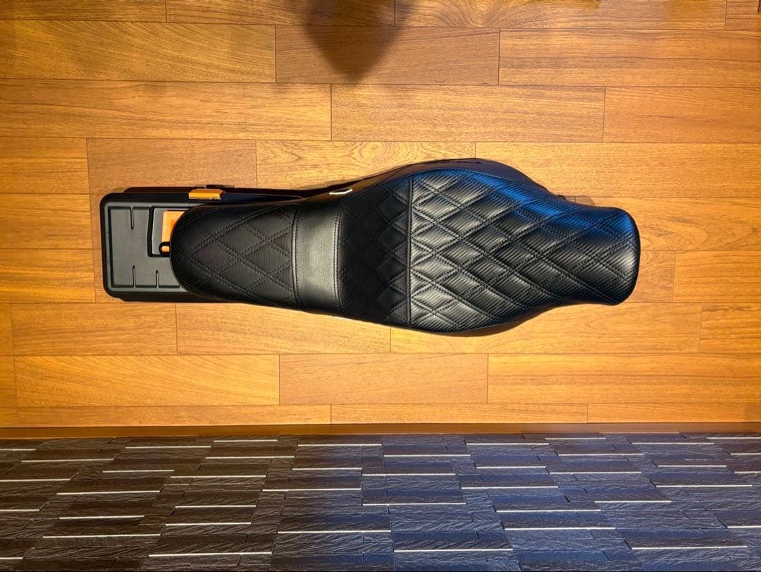 Saddlemen Pro Series SDC パフォーマンスグリッパーシート