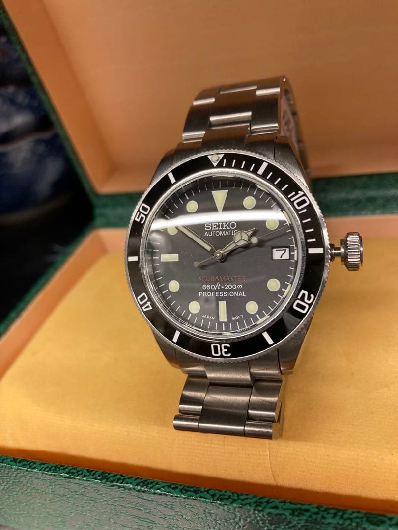 NH35、腕時計，カスタム 、赤サブ‼️