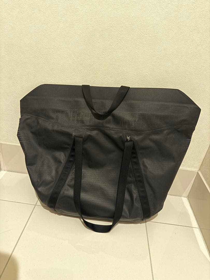 Arc'teryx ブラック トートバッグ　大容量