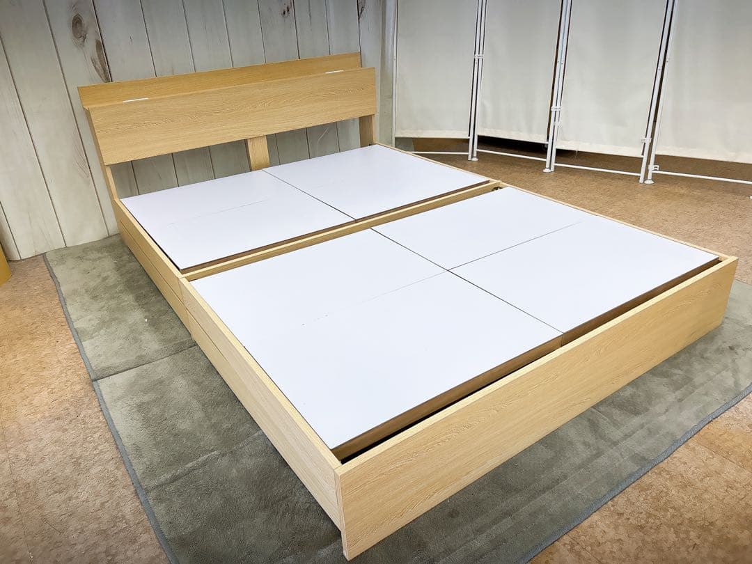 引き出し2杯付きダブルベッドフレーム