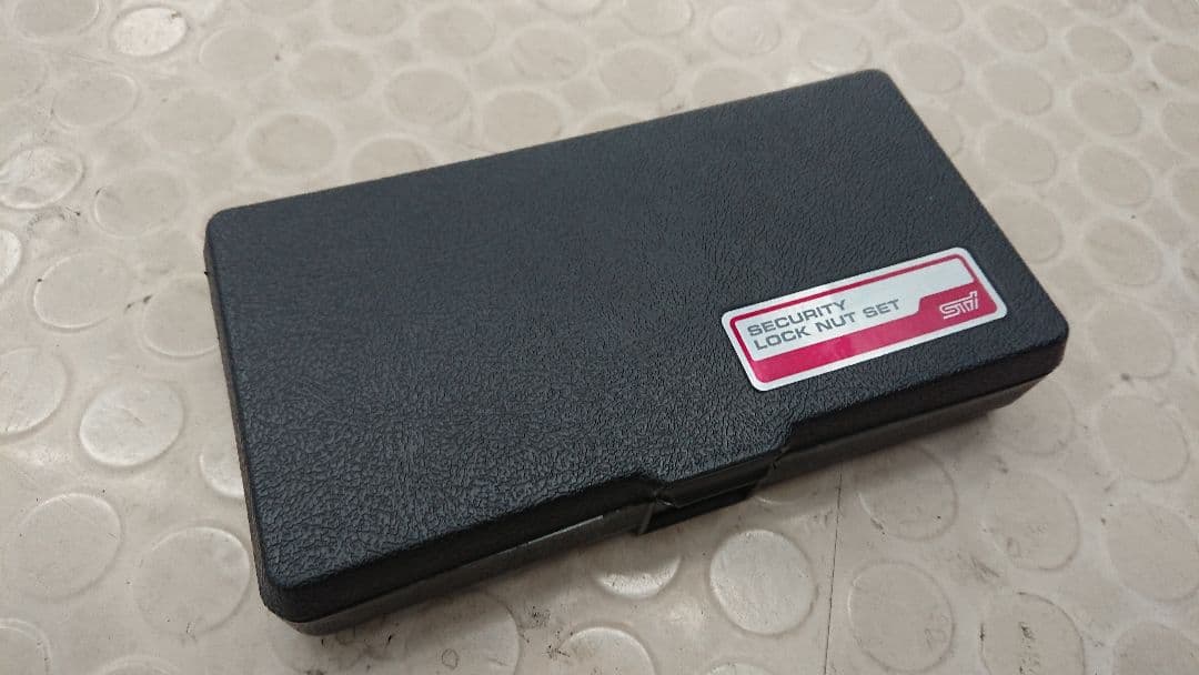 スバル SUBARU McGard STI セキュリティ ロックナットセット