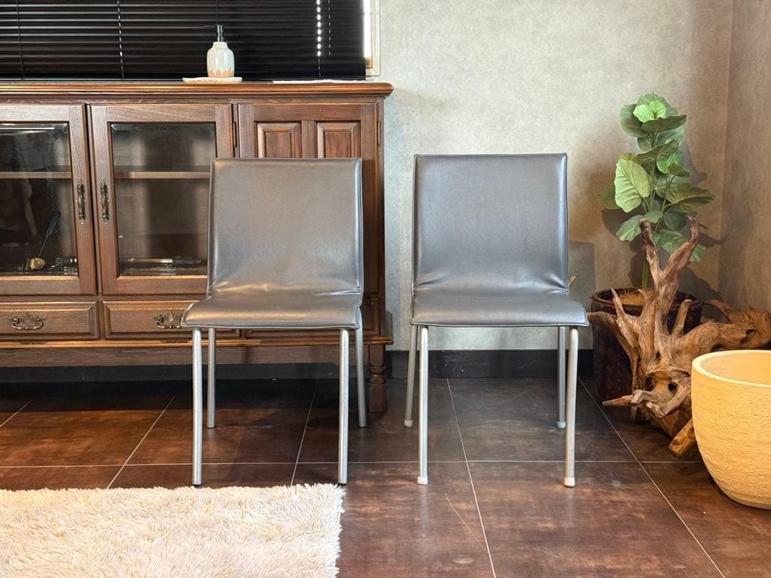 ②リーンロゼ　ligne roset ブラック　レザーチェア　2脚セット　YZ