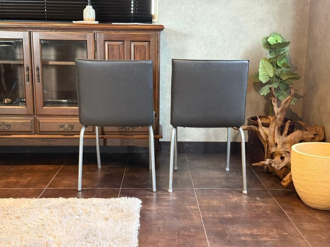 ②リーンロゼ　ligne roset ブラック　レザーチェア　2脚セット　YZ