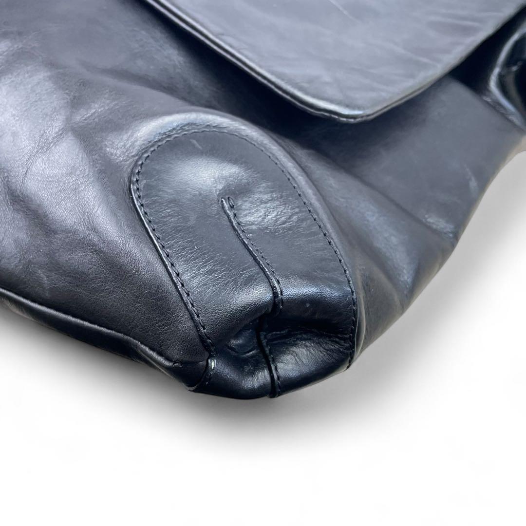 BALLY ショルダーバッグ　メッセンジャーバッグ　ストライプ　レザー　ブラウン