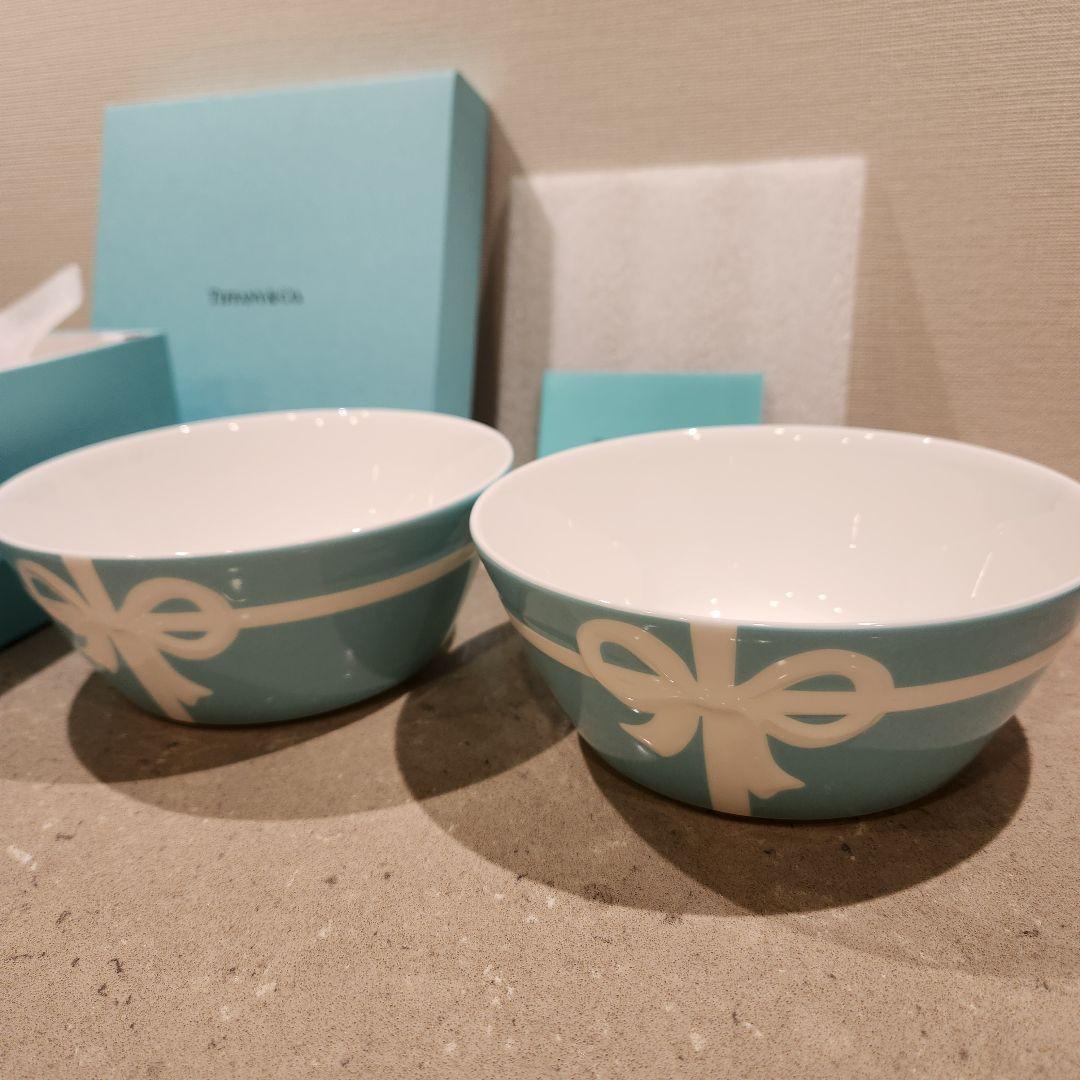 【新品未使用】ティファニー　ブルーリボン　サラダボール　2個セット　ペア　皿