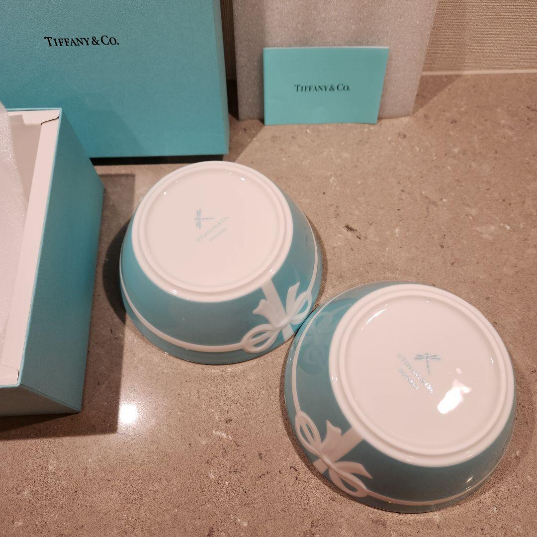 【新品未使用】ティファニー　ブルーリボン　サラダボール　2個セット　ペア　皿