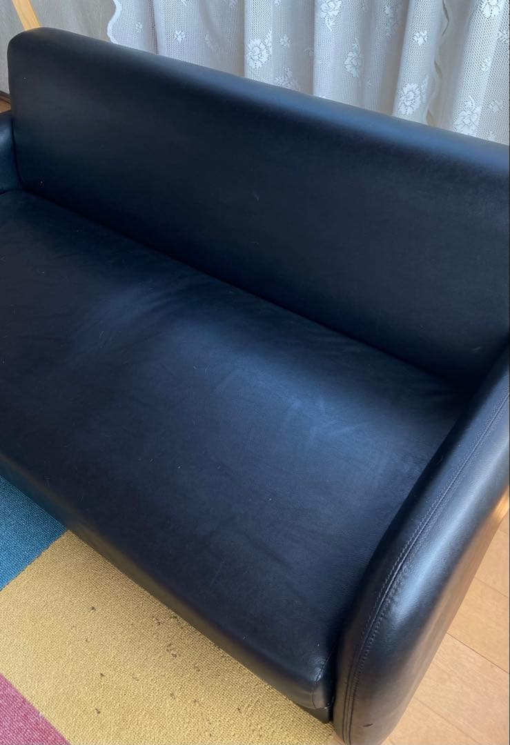 ご成約済み　合成皮革　2人掛けソファ　黒