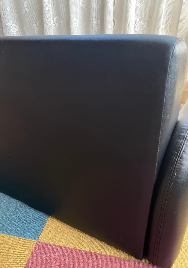 ご成約済み　合成皮革　2人掛けソファ　黒