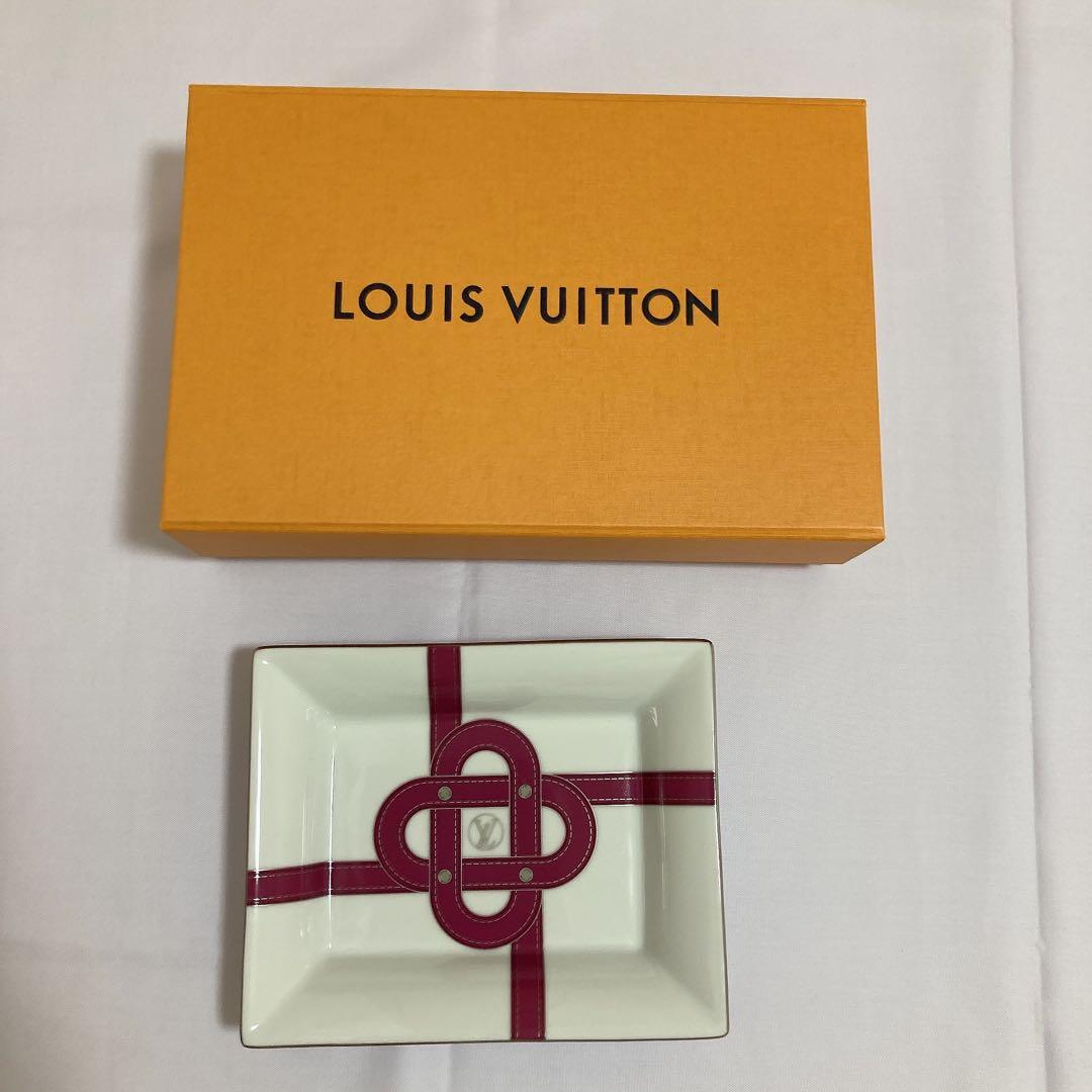 ルイ・ヴィトン デザインプレート　皿