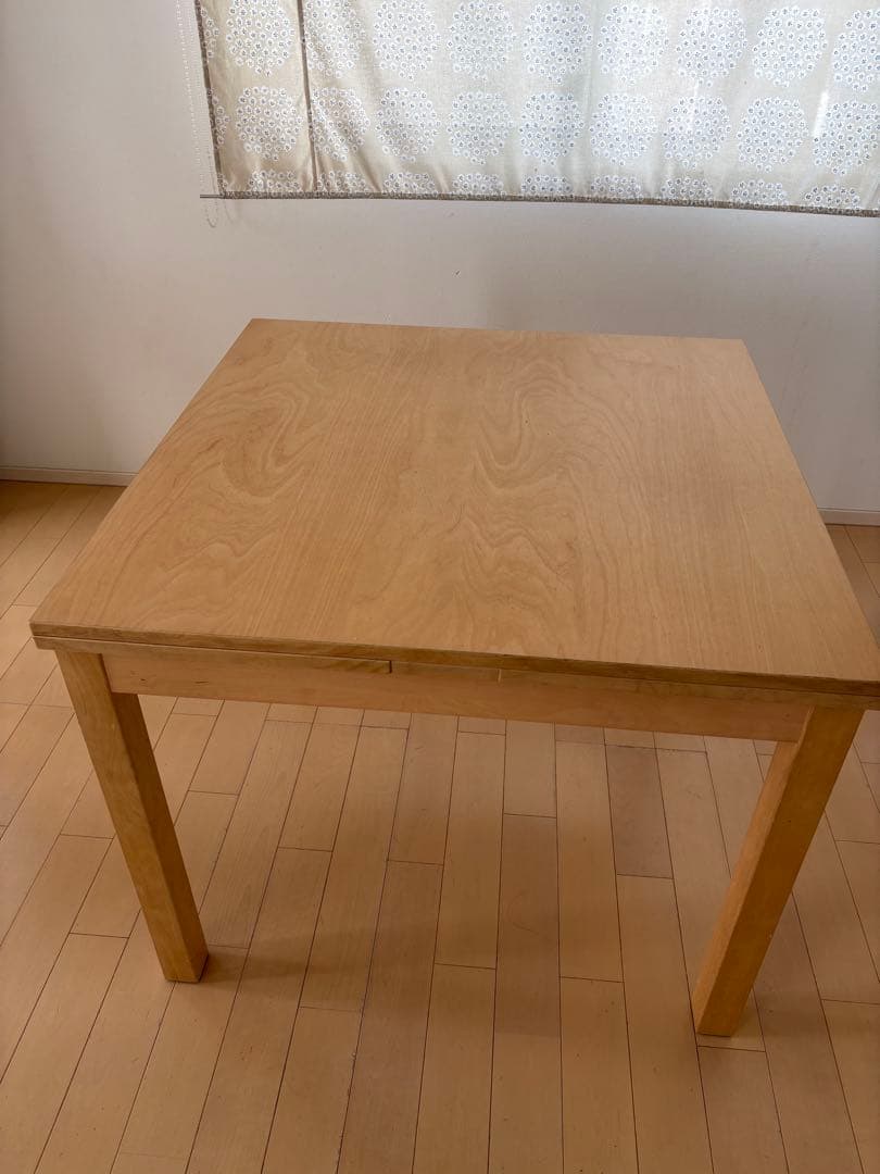 IKEA ダイニングテーブル