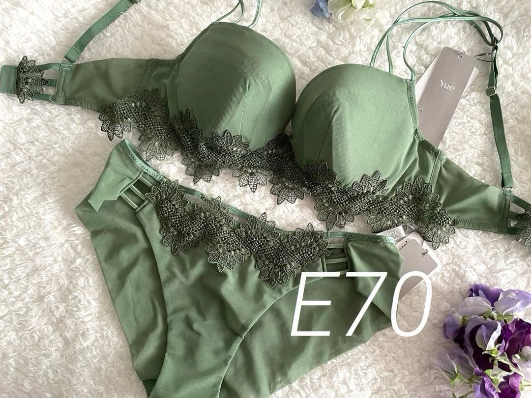 ✨Bianco☆gioco★eroi✨M  ユエ E70/M 34G