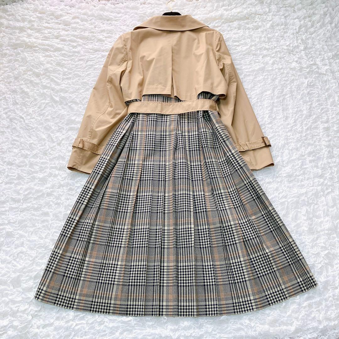 ローズティアラ　新品　バックプリーツ　トレンチコート　大きいサイズ　46