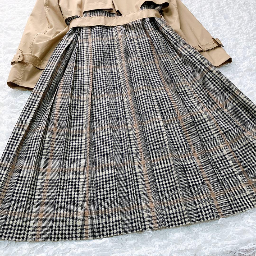 ローズティアラ　新品　バックプリーツ　トレンチコート　大きいサイズ　46