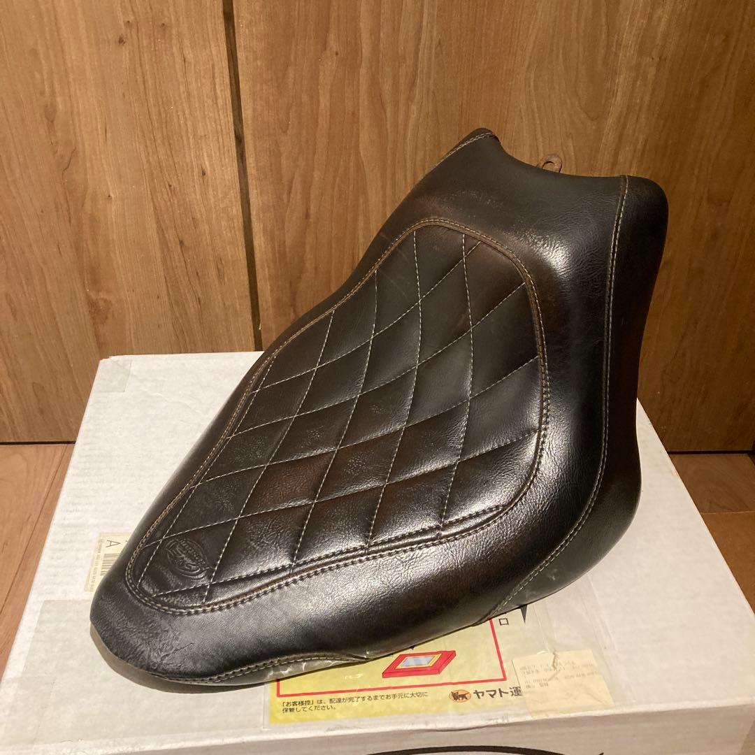 マスタング　ソロシート　ソフテイル用