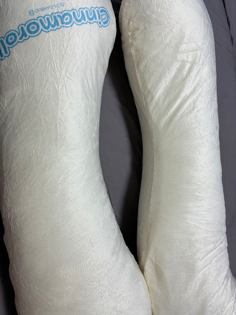 シナモロール 抱き枕型クッション ホワイト　ハグモッチ