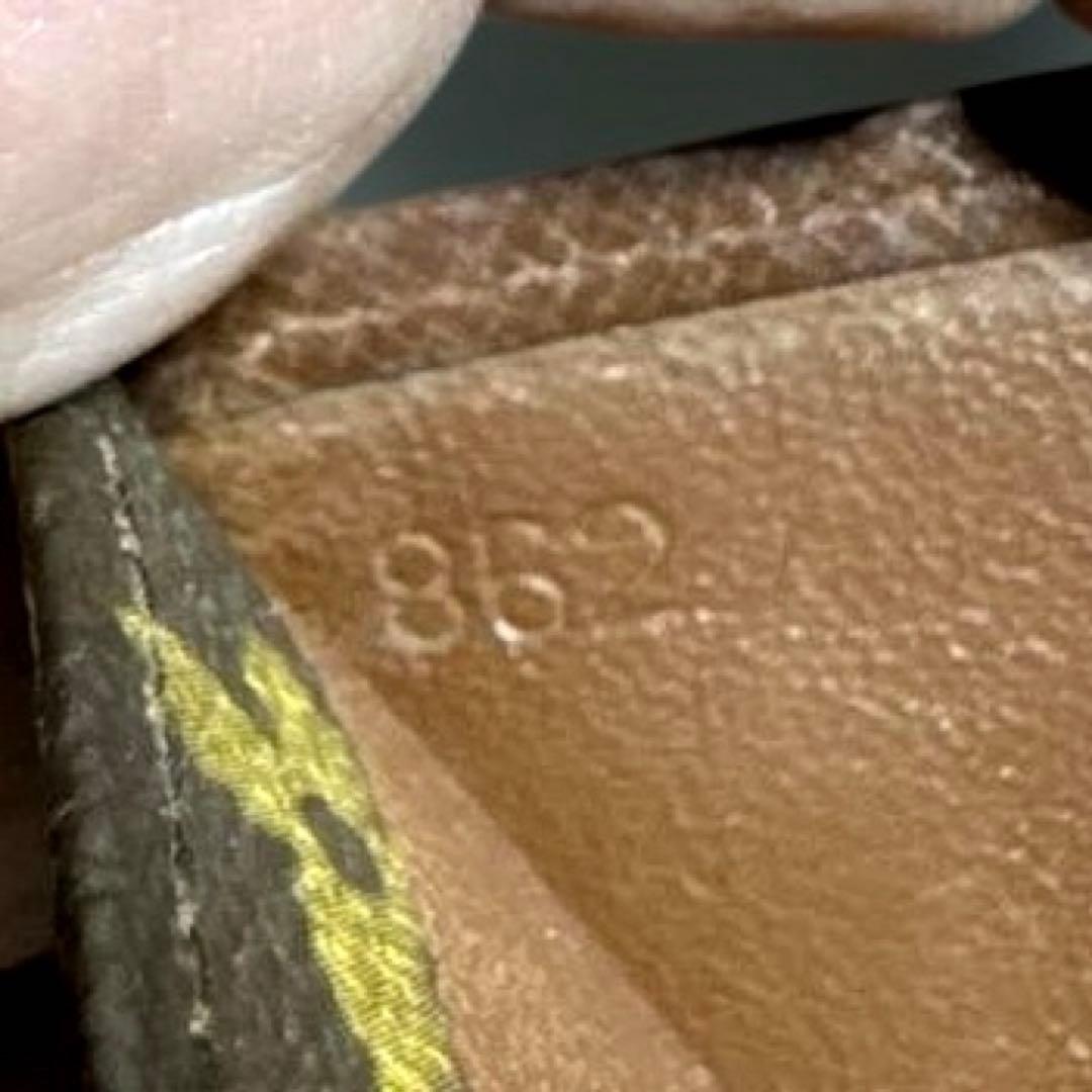 14☆優良品☆ヴィンテージ モノグラム♪2つ折り財布★ポケットあり