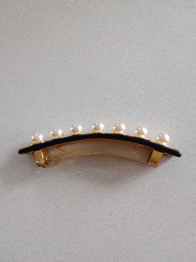 アレクサンドルドゥパリ パール付きバレッタ黒　8センチ