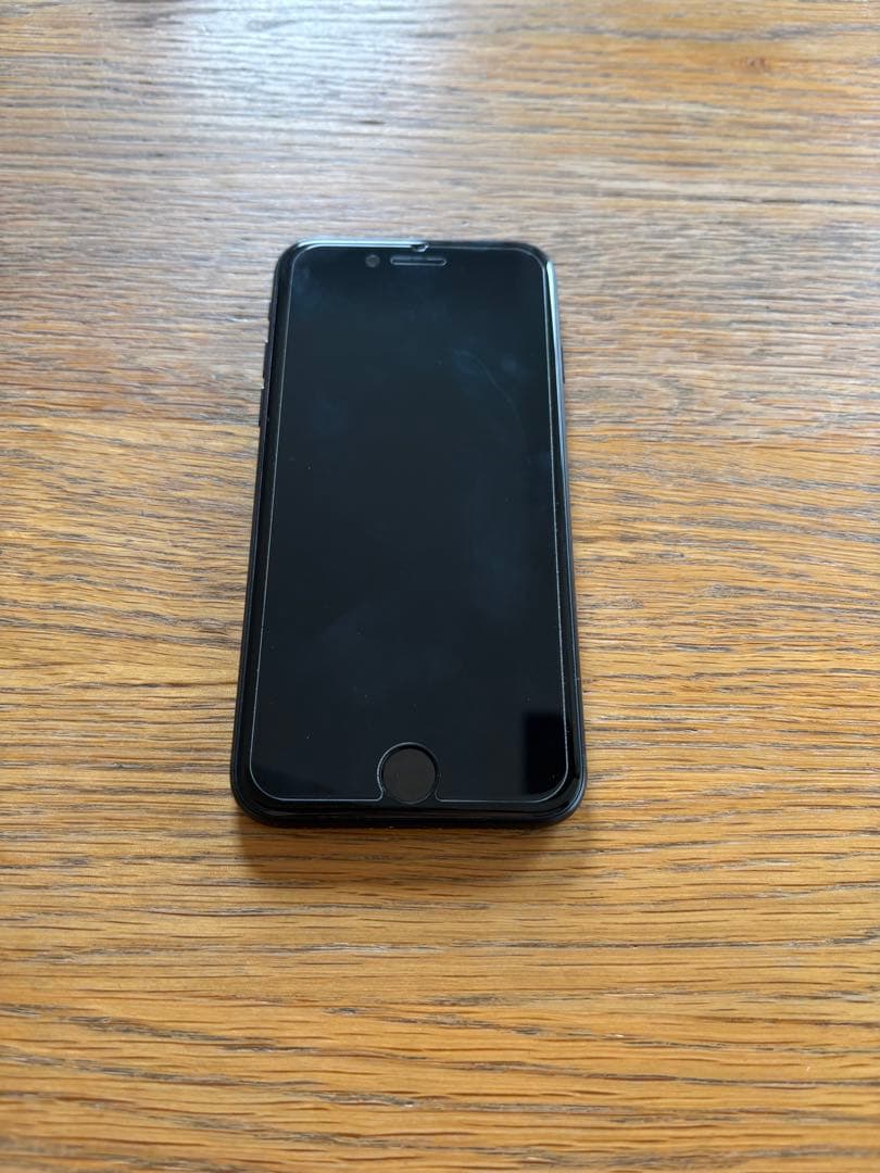 【美品】iPhone SE 第3世代 128GB ブラック