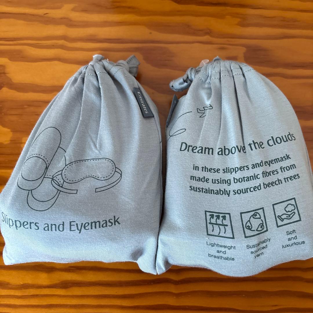 くろにゃ 。エミレーツ航空アメニティ2セット新品未開封