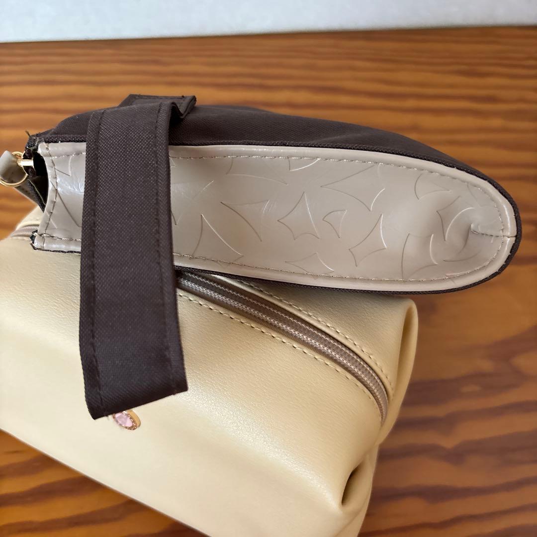 くろにゃ 。エミレーツ航空アメニティ2セット新品未開封