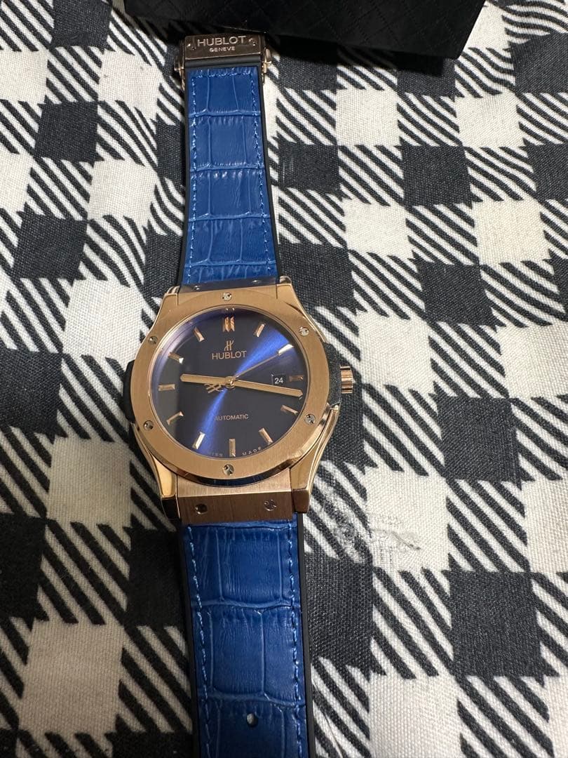 Hublot アナログ時計 青レザー