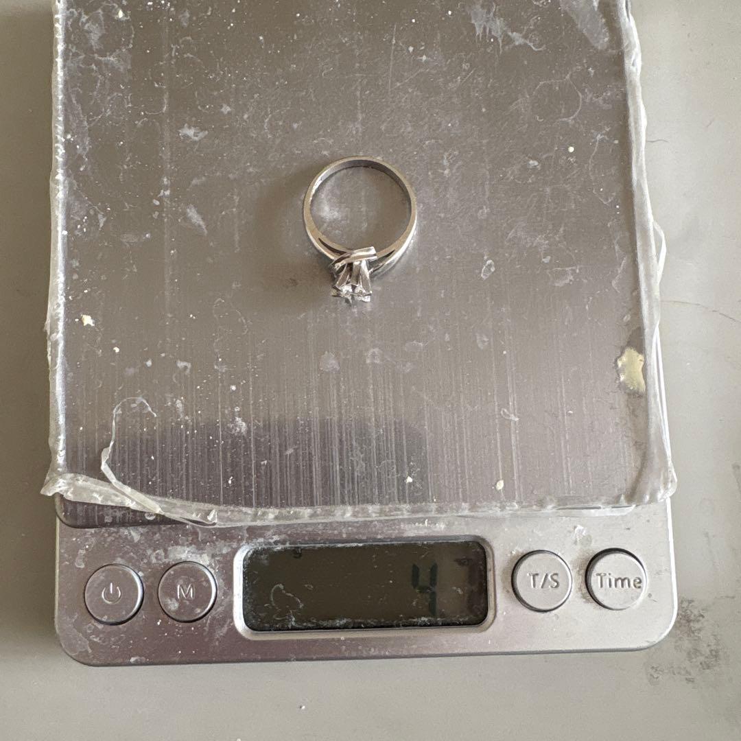 プラチナダイヤモンドリング　ダイアモンド指輪　Pt900　婚約指輪