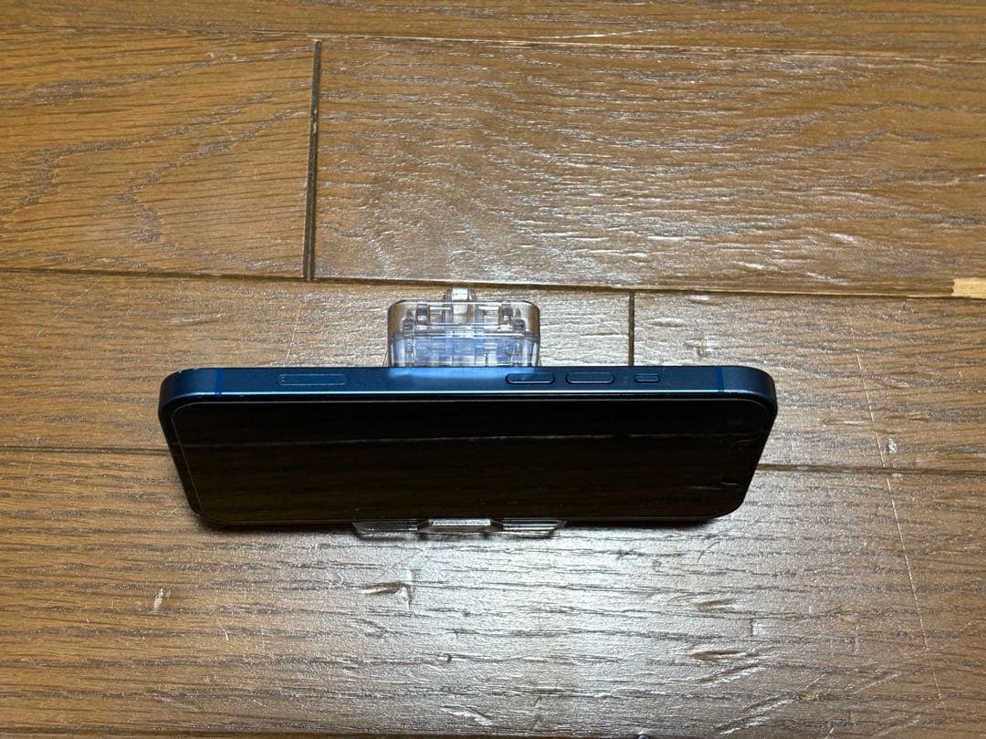 ちょう　Apple iPhone 13 本体128GB 背面ひび割れ有