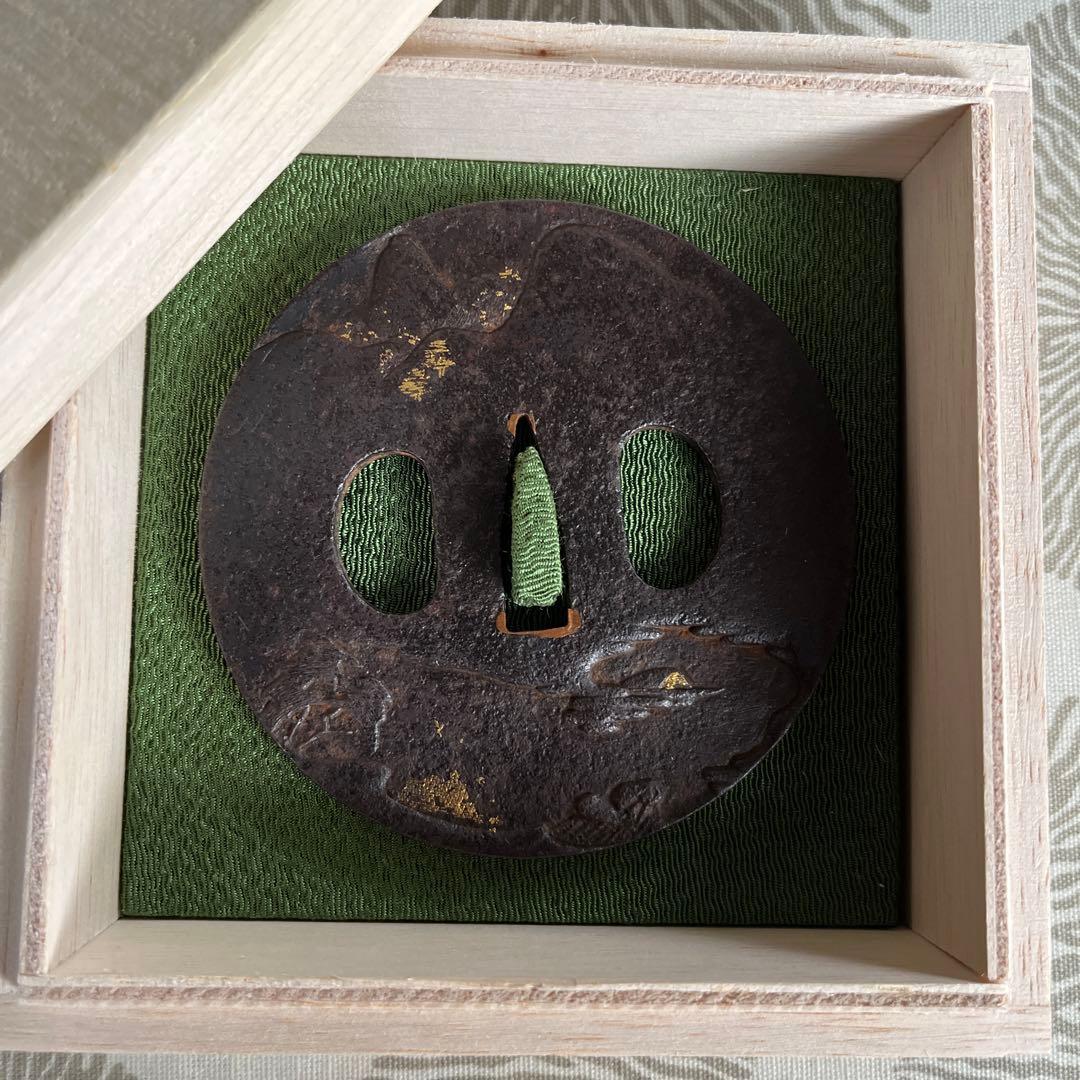 唐賢人風景図の大鍔