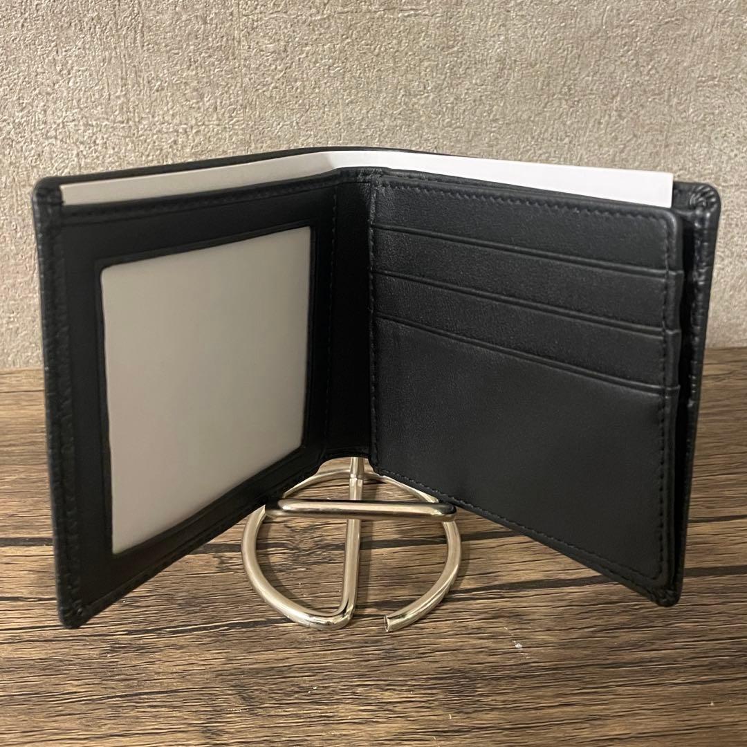 【新品未使用】Vivienne Westwood 二つ折り財布 ブラック 大人気