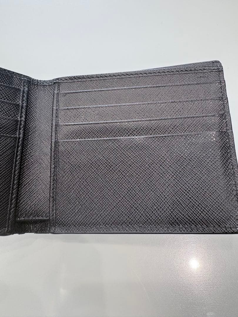 PRADA サフィアーノレザー 二つ折り財布 1/25まで