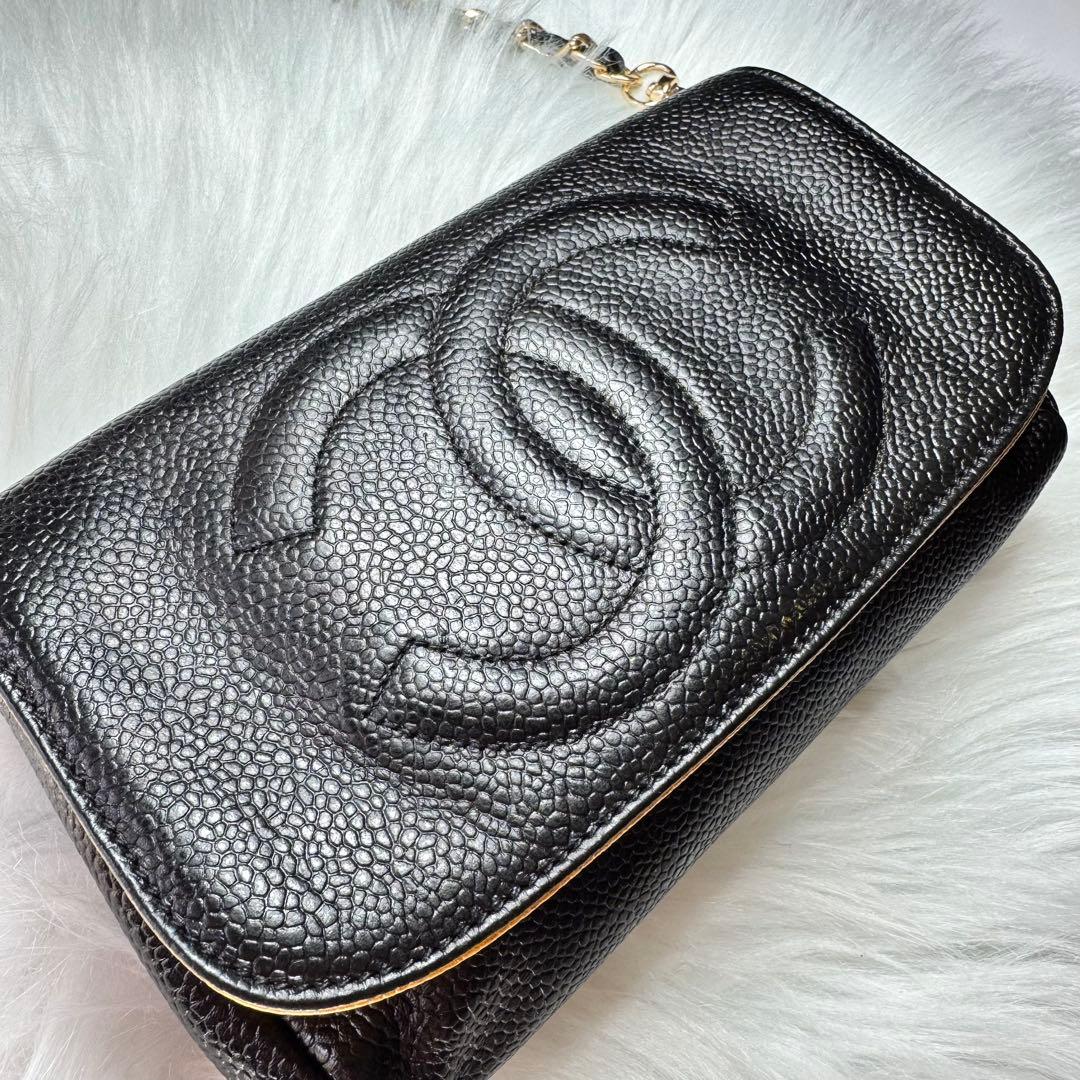 CHANEL シャネル　キャビアスキン　レザー　ポーチ　チェーン