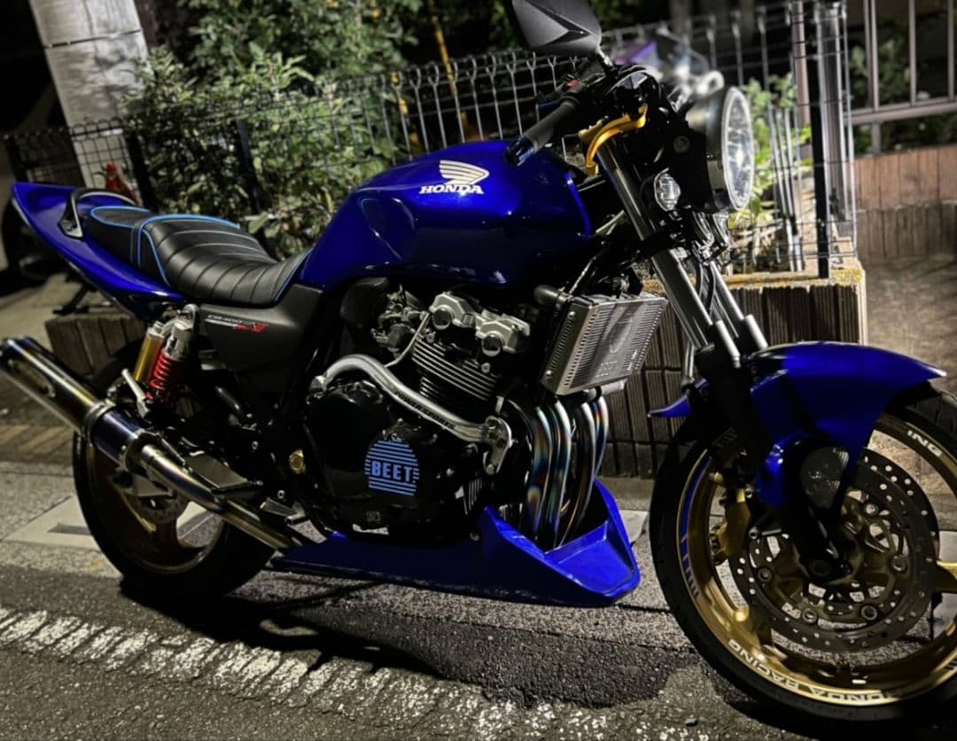 nc39 spec3 , nc42前期　ハネテールカウル（穴有り）