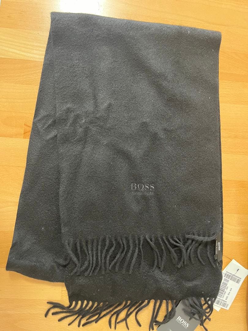 HUGO BOSSヒューゴボス マフラー フリンジ付き　カシミア100%【新品】