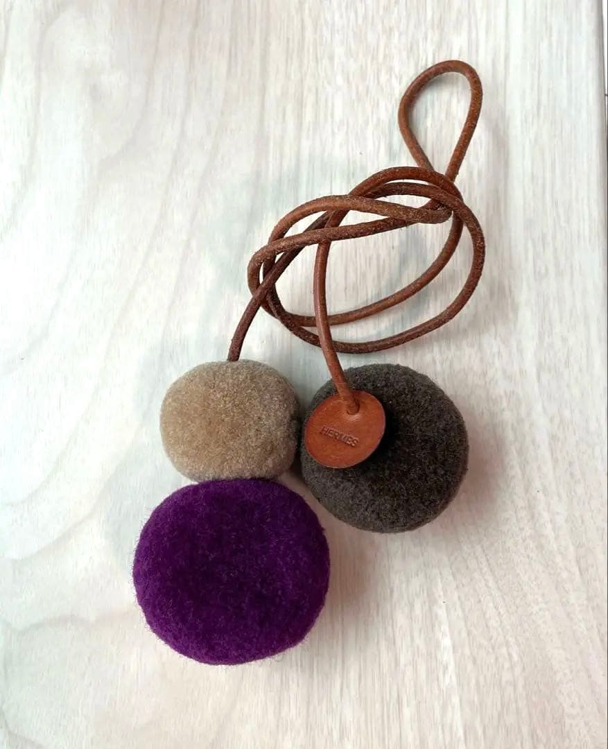 エルメス　ポンポンチャーム　バッグチャーム ウールポンポン