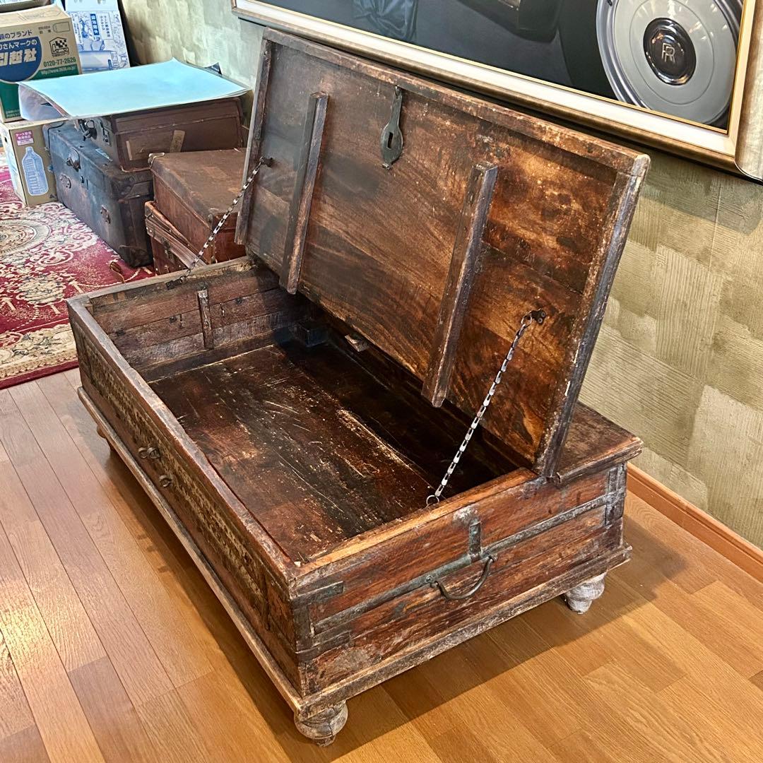 アンティーク 木製収納箱 脚付き