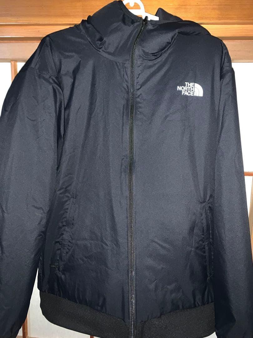 THE NORTH FACEリバーシブルテックエアーフーディ