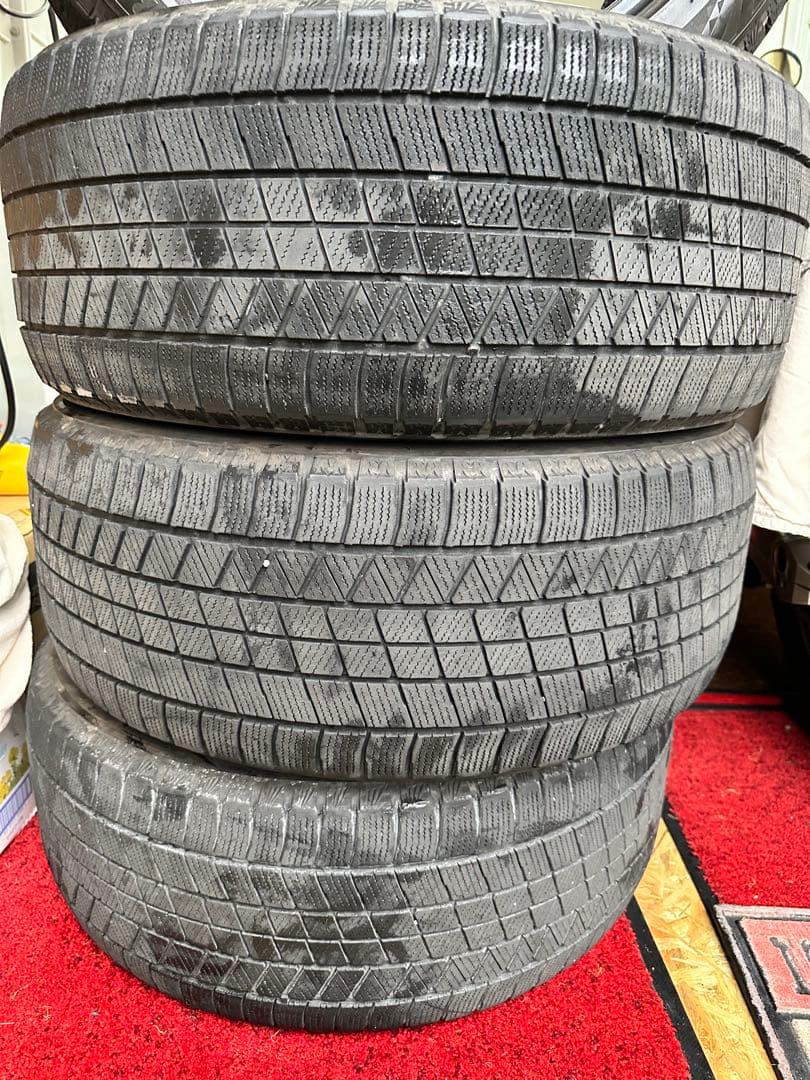 ブリヂストン　ブリザック vrx3 235/50R18 21年46週4本セット