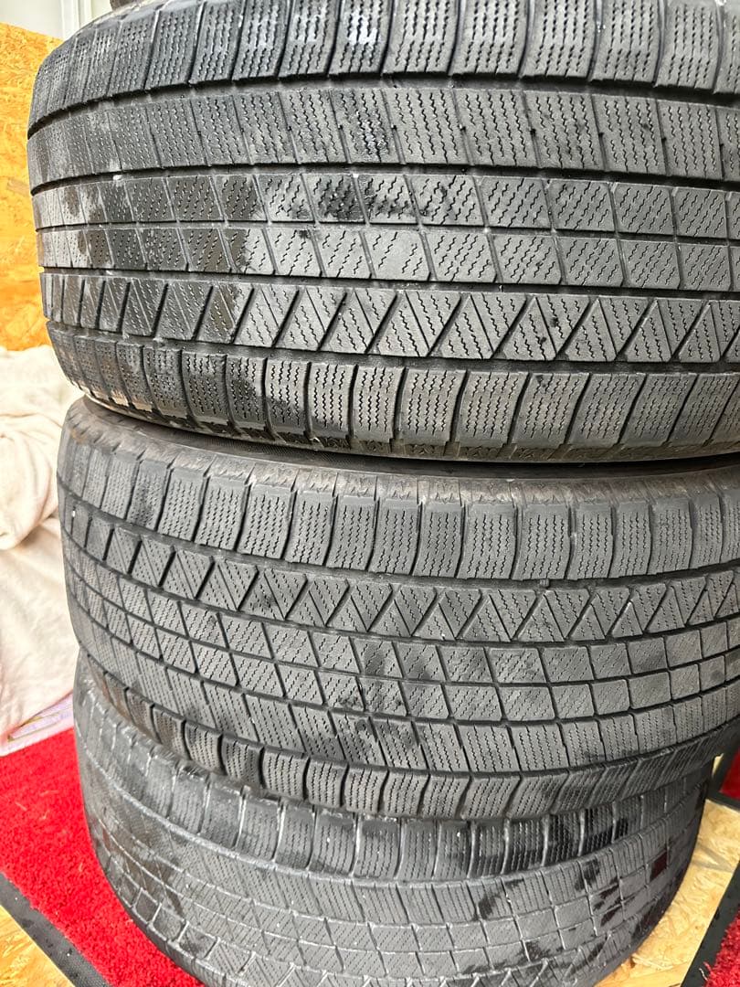 ブリヂストン　ブリザック vrx3 235/50R18 21年46週4本セット
