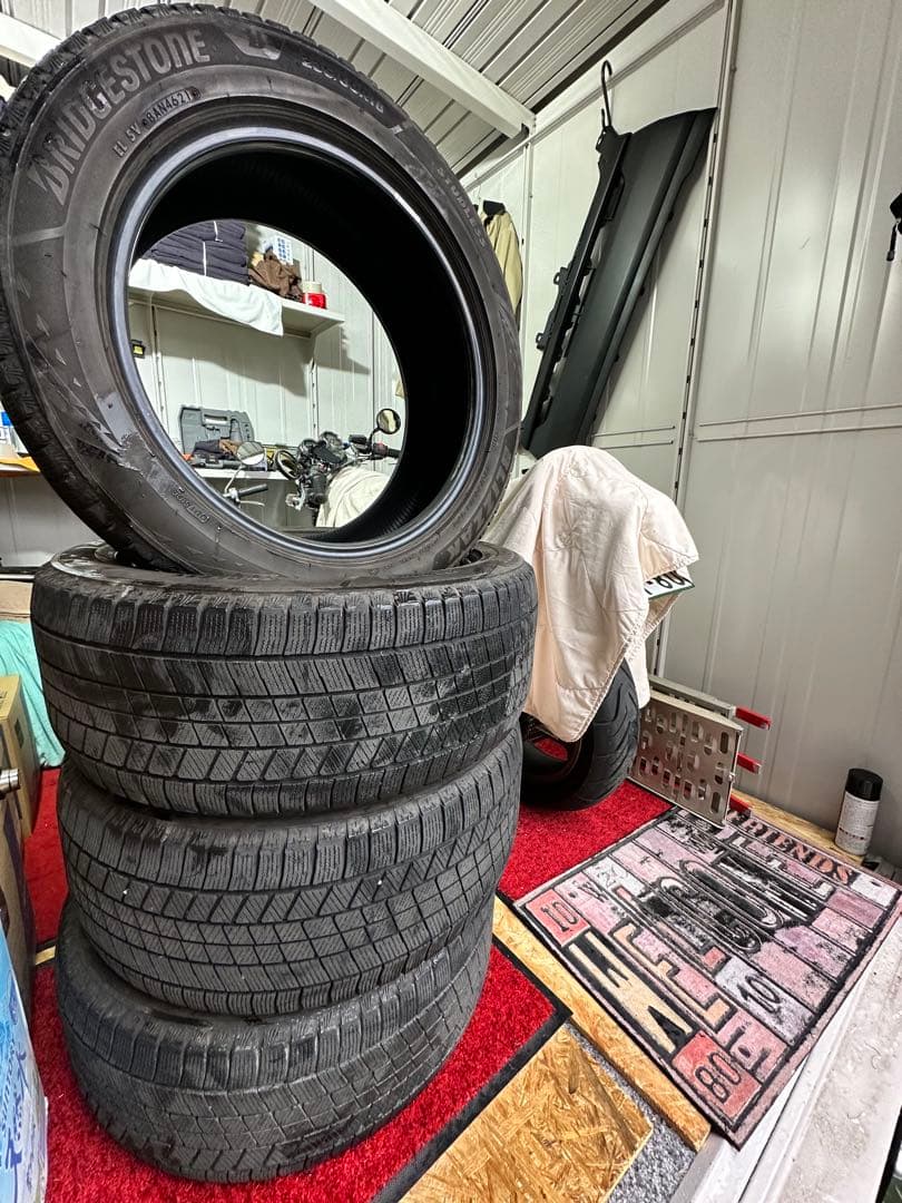 ブリヂストン　ブリザック vrx3 235/50R18 21年46週4本セット