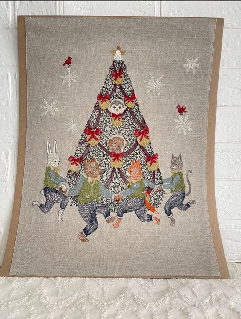 新品　コーラル＆タスク　刺繍クリスマスアート