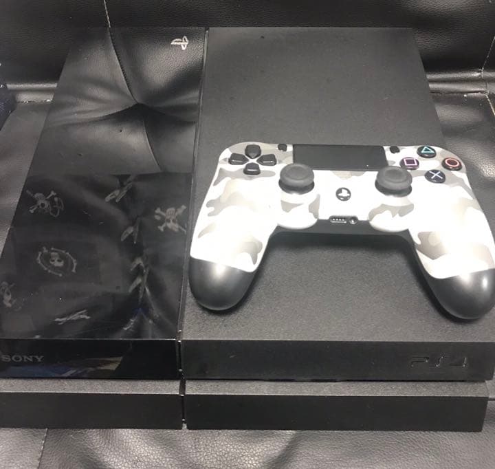 PlayStation®4 ジェット・ブラック 500GB CUH-1000A