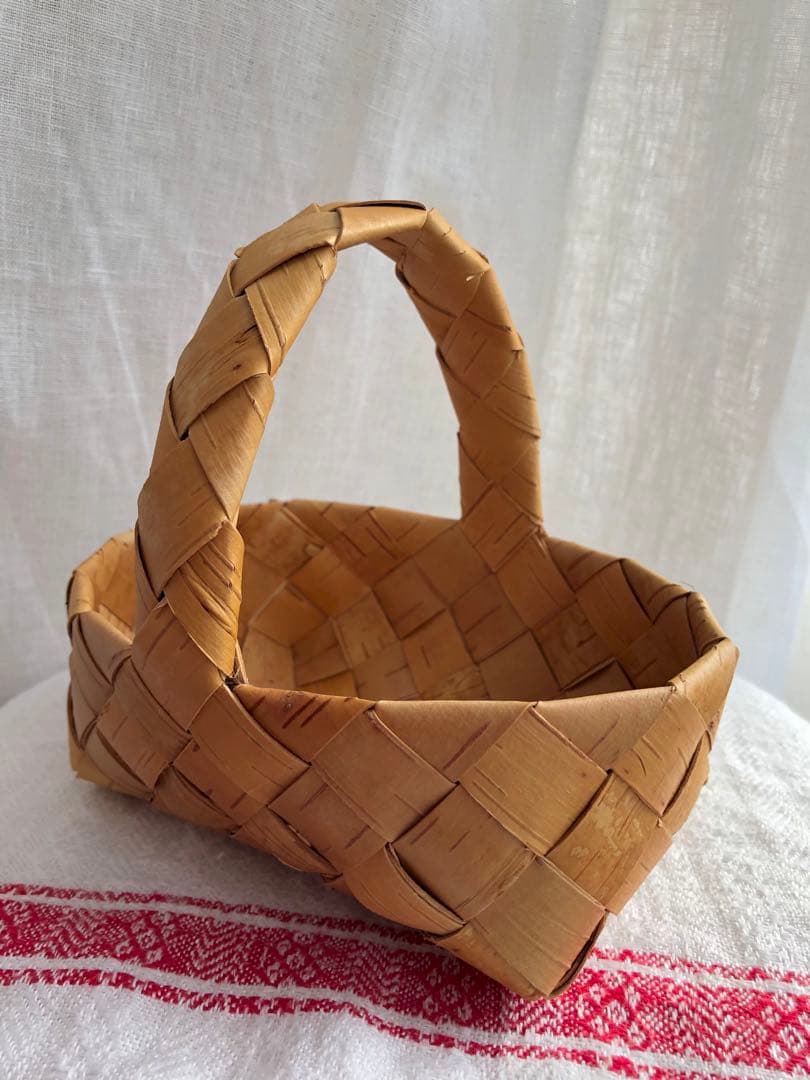 白樺　持ち手付きバスケット