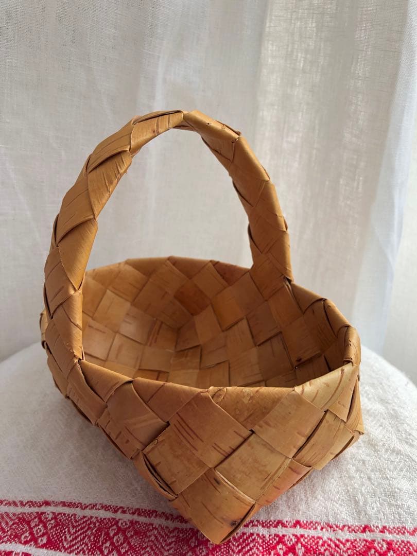 白樺　持ち手付きバスケット