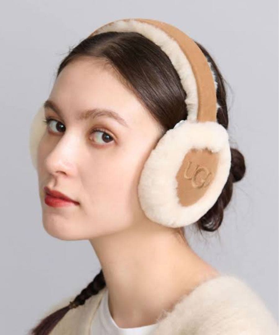 小物 UGG Sheepskin Embroidery Earmuff
