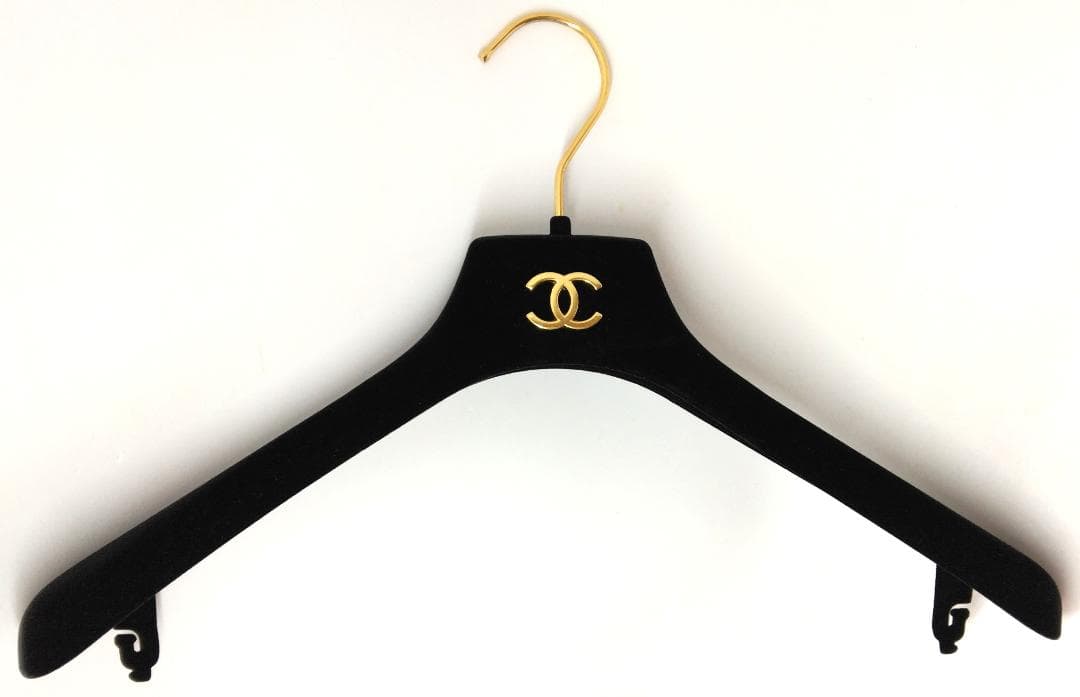 シャネル ハンガー ベルベット ノワール 8本セット 中古品 (56016)