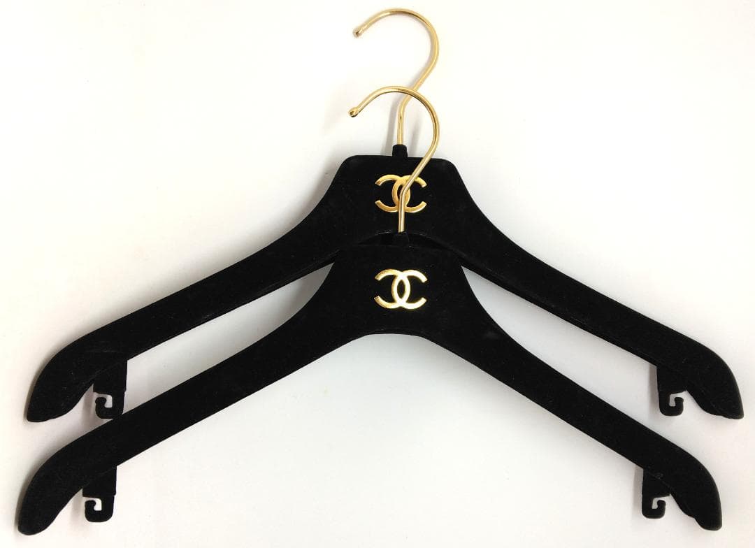 シャネル ハンガー ベルベット ノワール 8本セット 中古品 (56016)