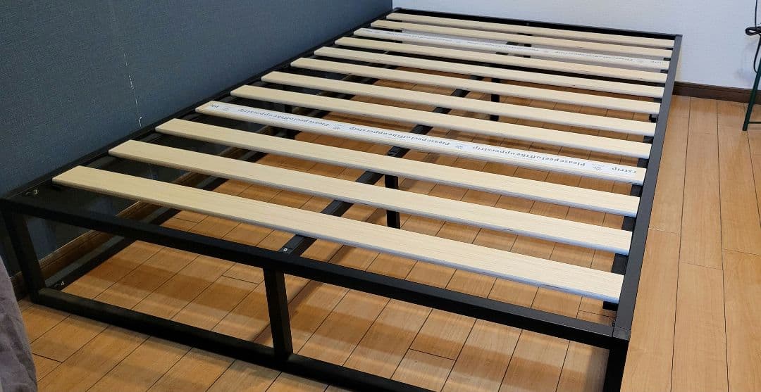 Zinus セミダブルベッドフレーム ブラック