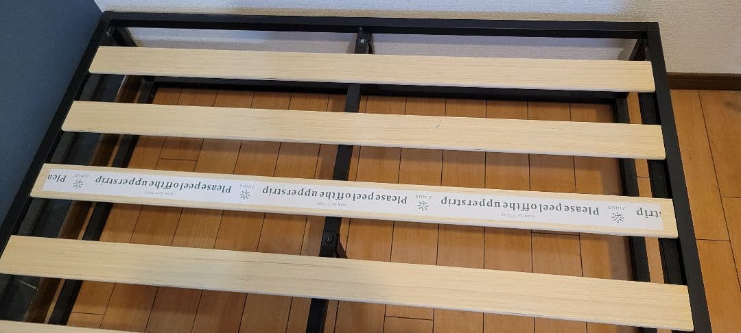 Zinus セミダブルベッドフレーム ブラック