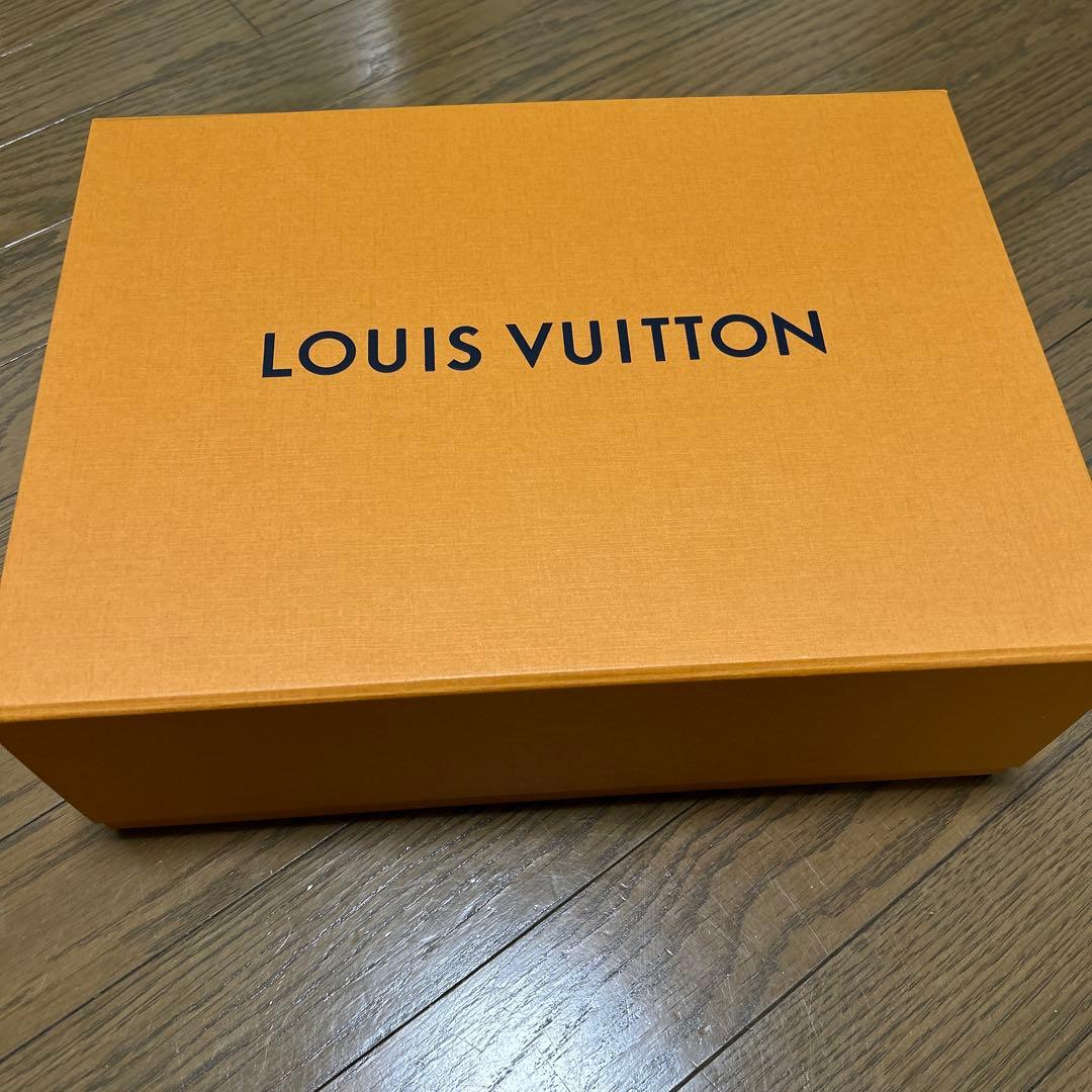 極美品LOUIS VUITTON ブラック メッセンジャーバッグ1度使用